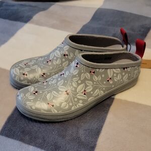 Women's Gray Floral Slip-On Shoes